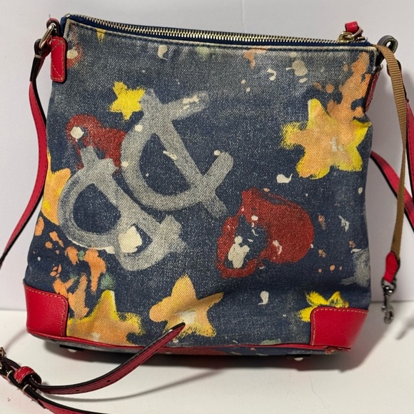 Dooney and Bourke crossbody - Picture 2 of 7
